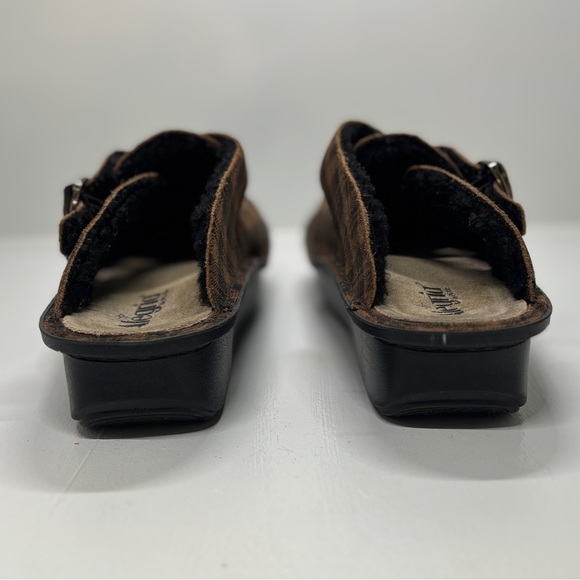 Women’s Alegría Brown Plaid Fur Sherpa Lined Leather Mules size 42 US 11 men 9 - Picture 7 of 10